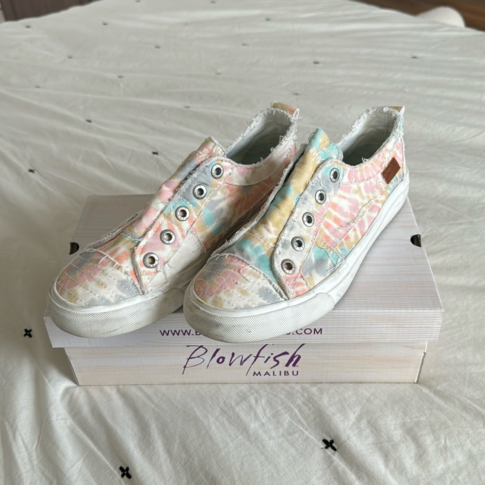 Blowfish tie dye sneakers